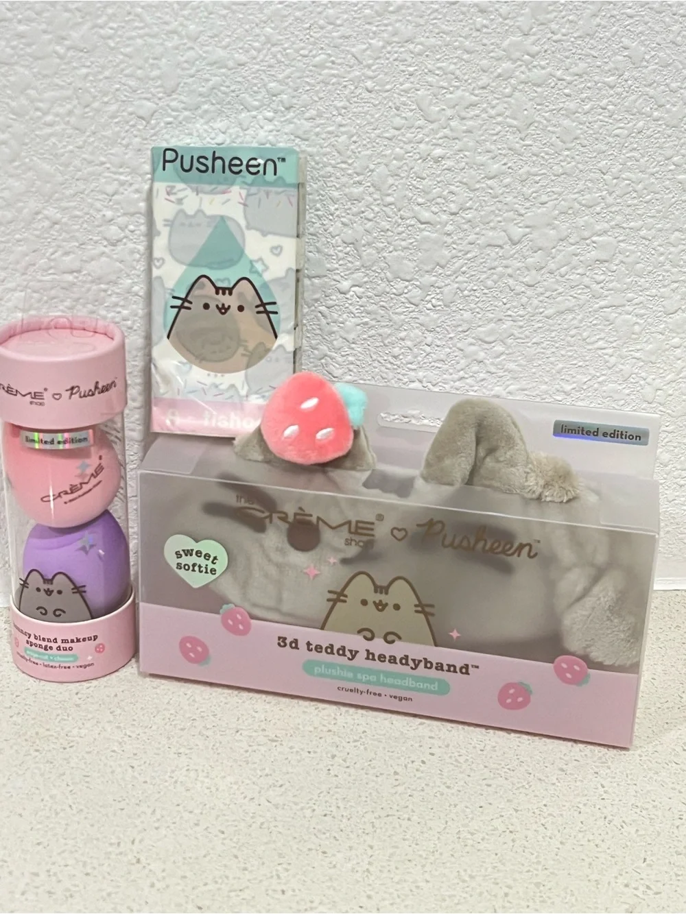 Pusheen 3D Teddy Headband, Blenders, Tissues The Creme Shop